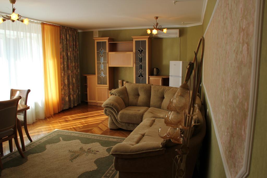 Hotel Ukraine Zjytomyr Exteriör bild