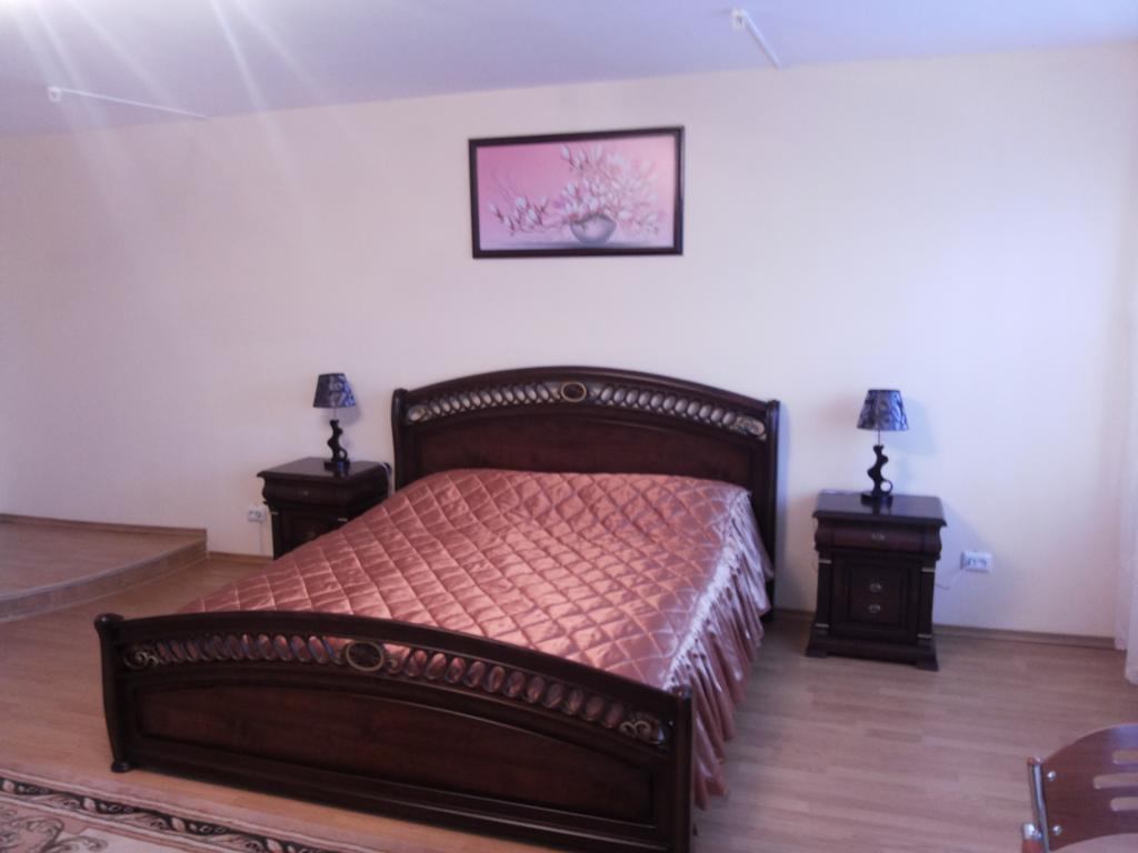 Hotel Ukraine Zjytomyr Rum bild